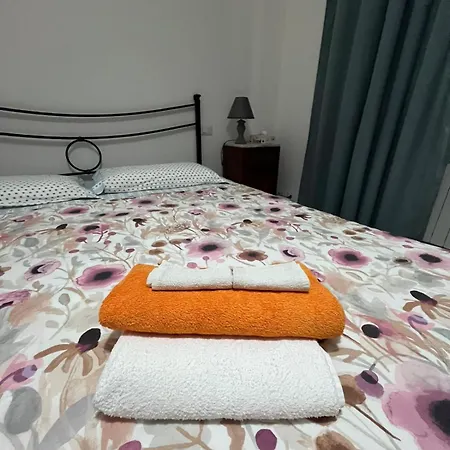 Peacocks Apartment